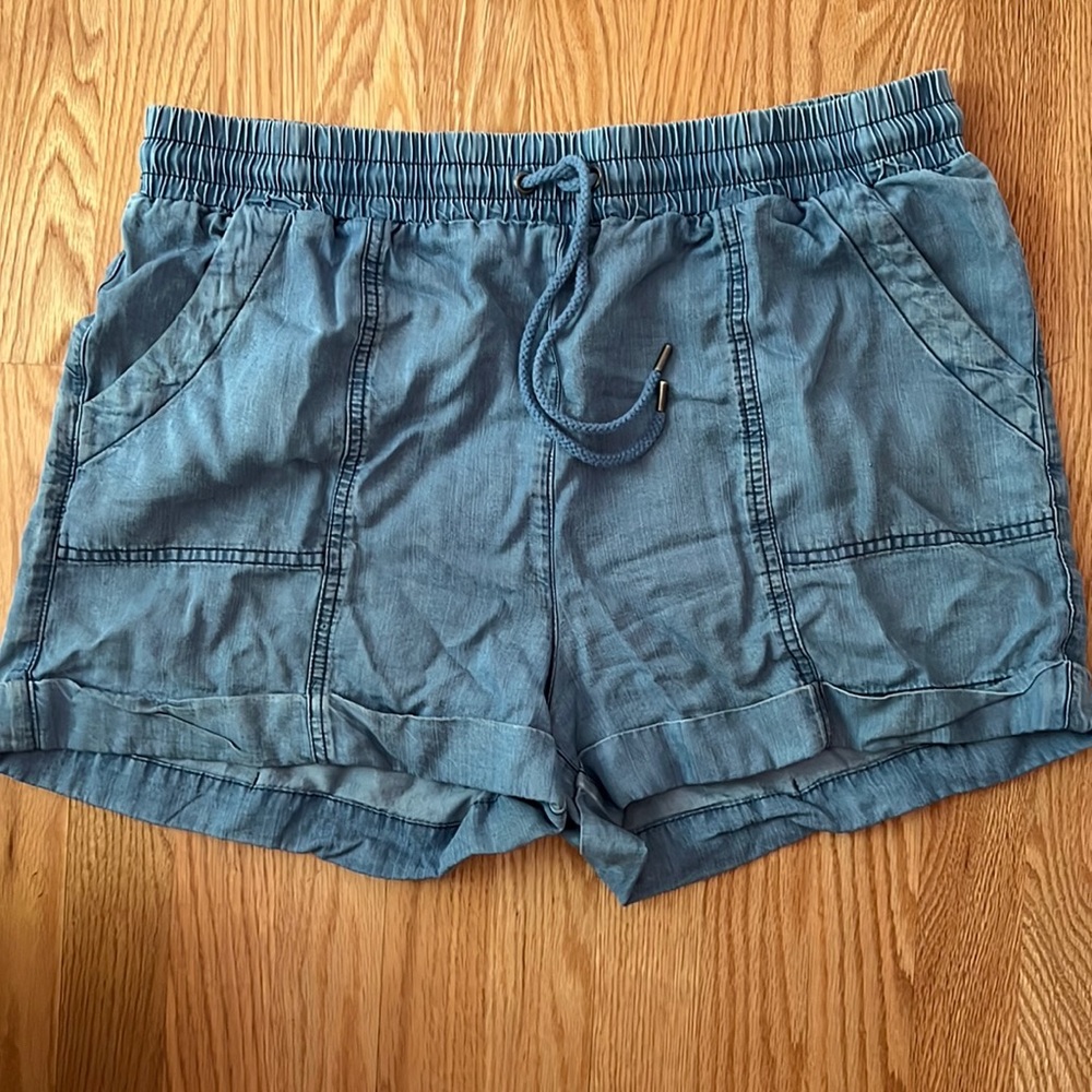 Blue Universal Thread lightweight shorts